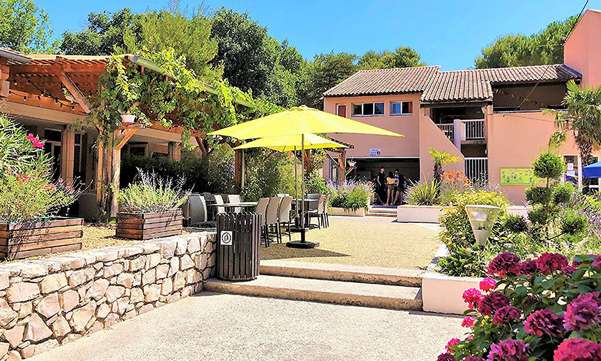 Centre International de Séjours Cyclistes (CISC Ventoux) par Vacances Léo Lagrange - Vaison la Romaine (84110 /Vaucluse)